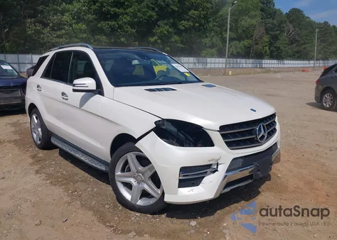 2015 Mercedes-Benz Ml 400 4Matic z USA, uszkodzony, nr VIN 4JGDA5GB6FA534279